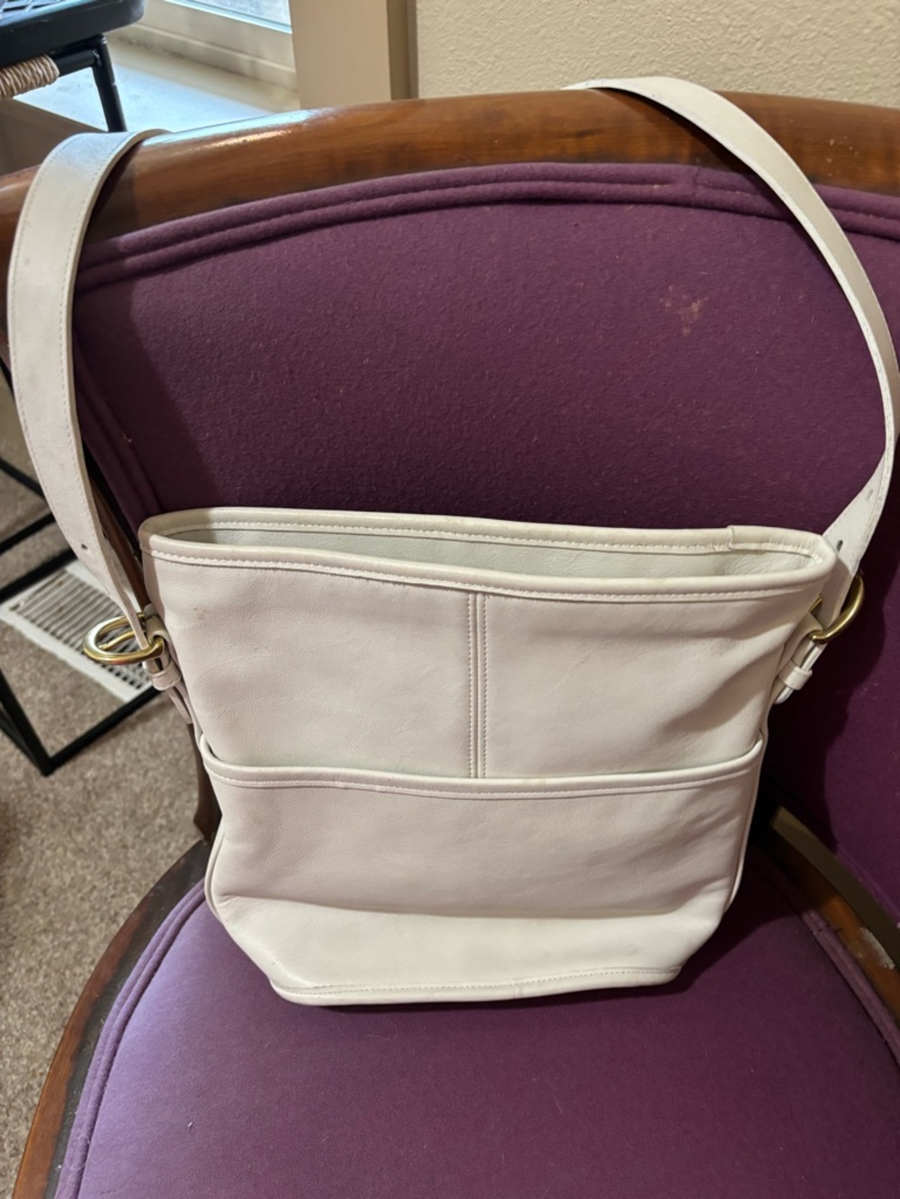 Coach White Leather Shoulder Bag with Gold Hardware Vintage